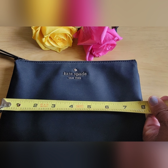 NWOT* KATE SPADE ♠️ Chelsea Medium Nylon Black Pouch Wristlet & 3 Heart necklace - Picture 9 of 10